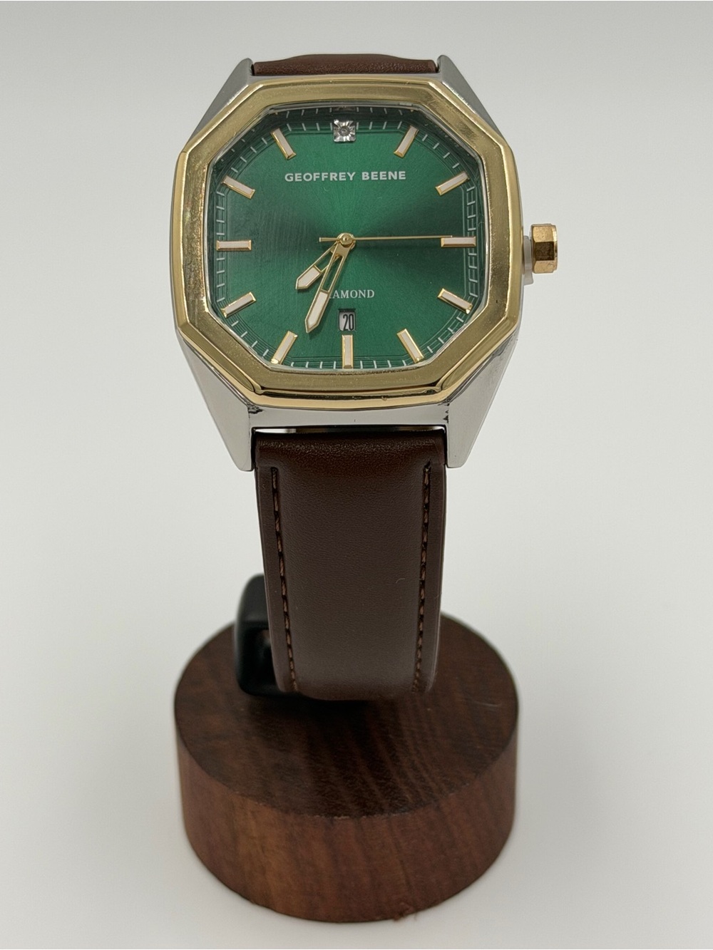 Geoffrey Beene Men’s Diamond Green Dial Two-Tone Watch Brown Leather Strap - Picture 2 of 5